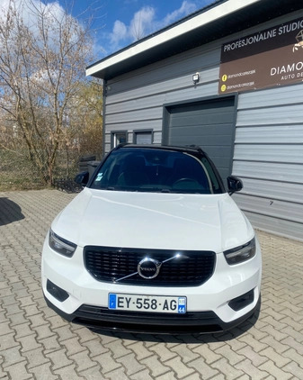 Volvo XC 40 cena 113900 przebieg: 128000, rok produkcji 2018 z Leżajsk małe 301